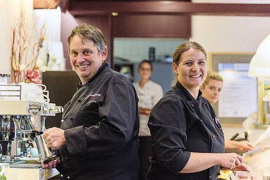 Konditormeisterin Ines Rittinghausen-Nos und Konditormeister Martin Nos